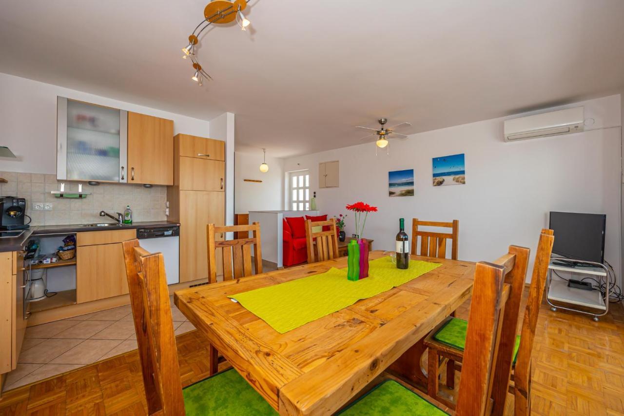 Apartment Svjetlana Dramalj Kültér fotó
